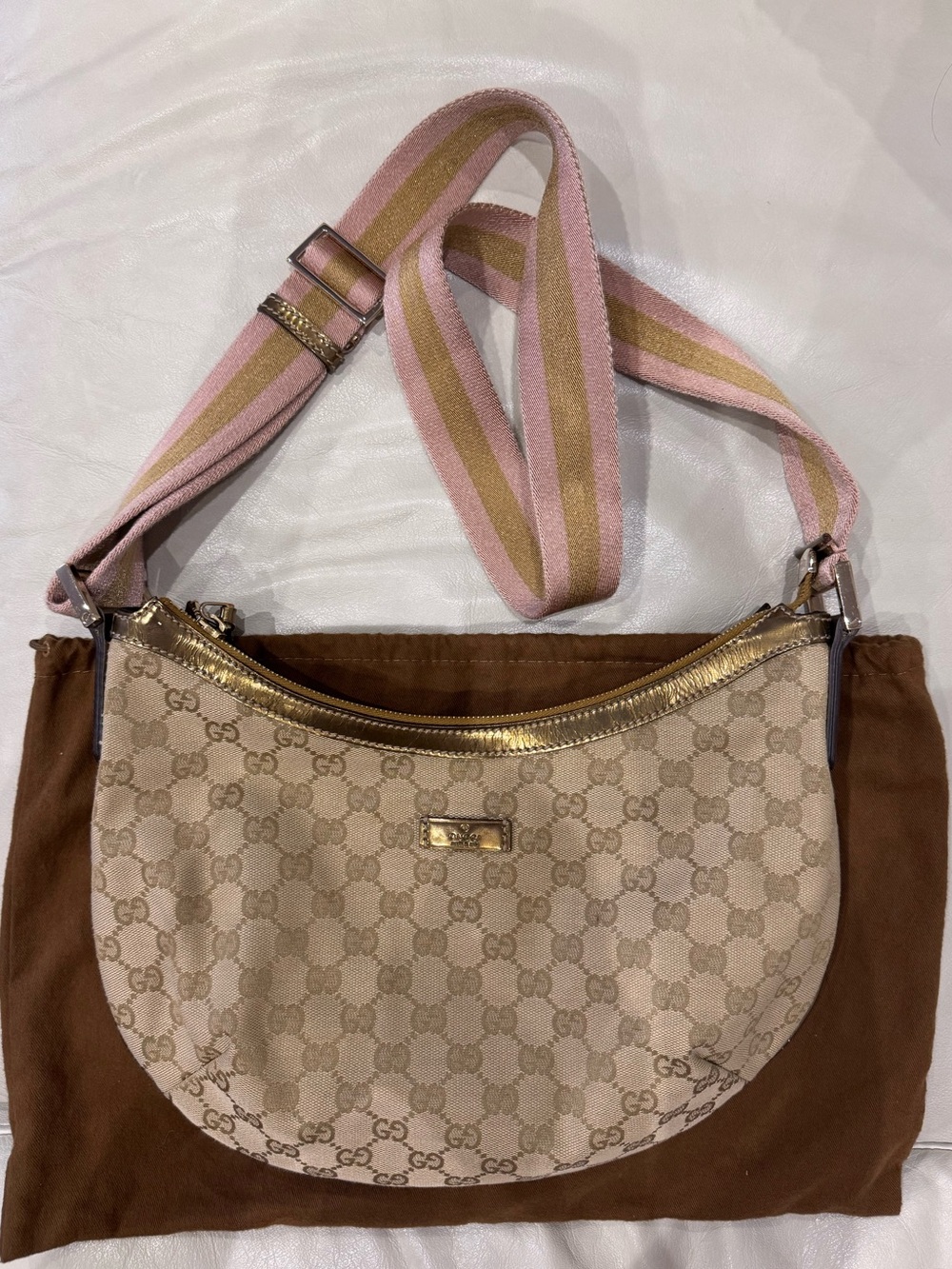 [Authentic] Gucci Beige GG Crescent Crossbody/Shoulder bag with Web Strap